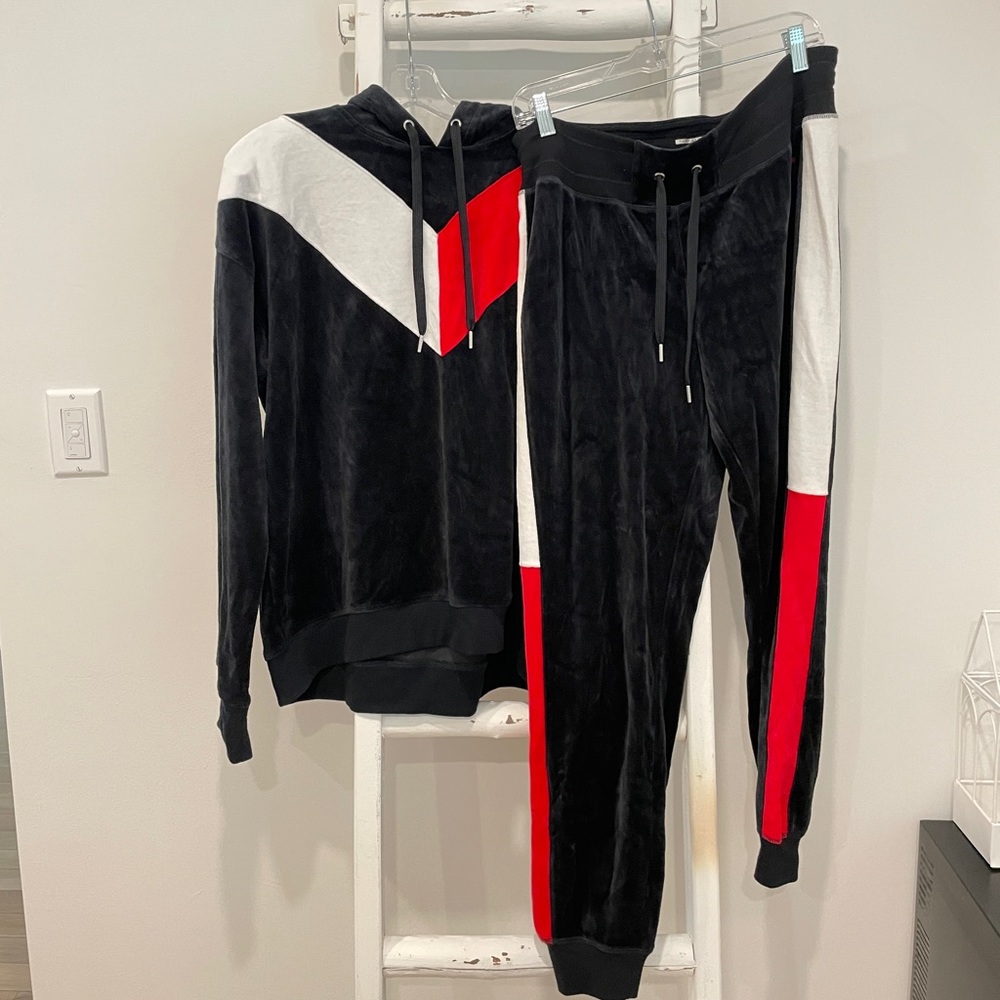 Tommy Hilfiger Vintage Red and Black Sweatsuit